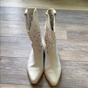 Vintage BLT Santa Barbara White Leather Boots